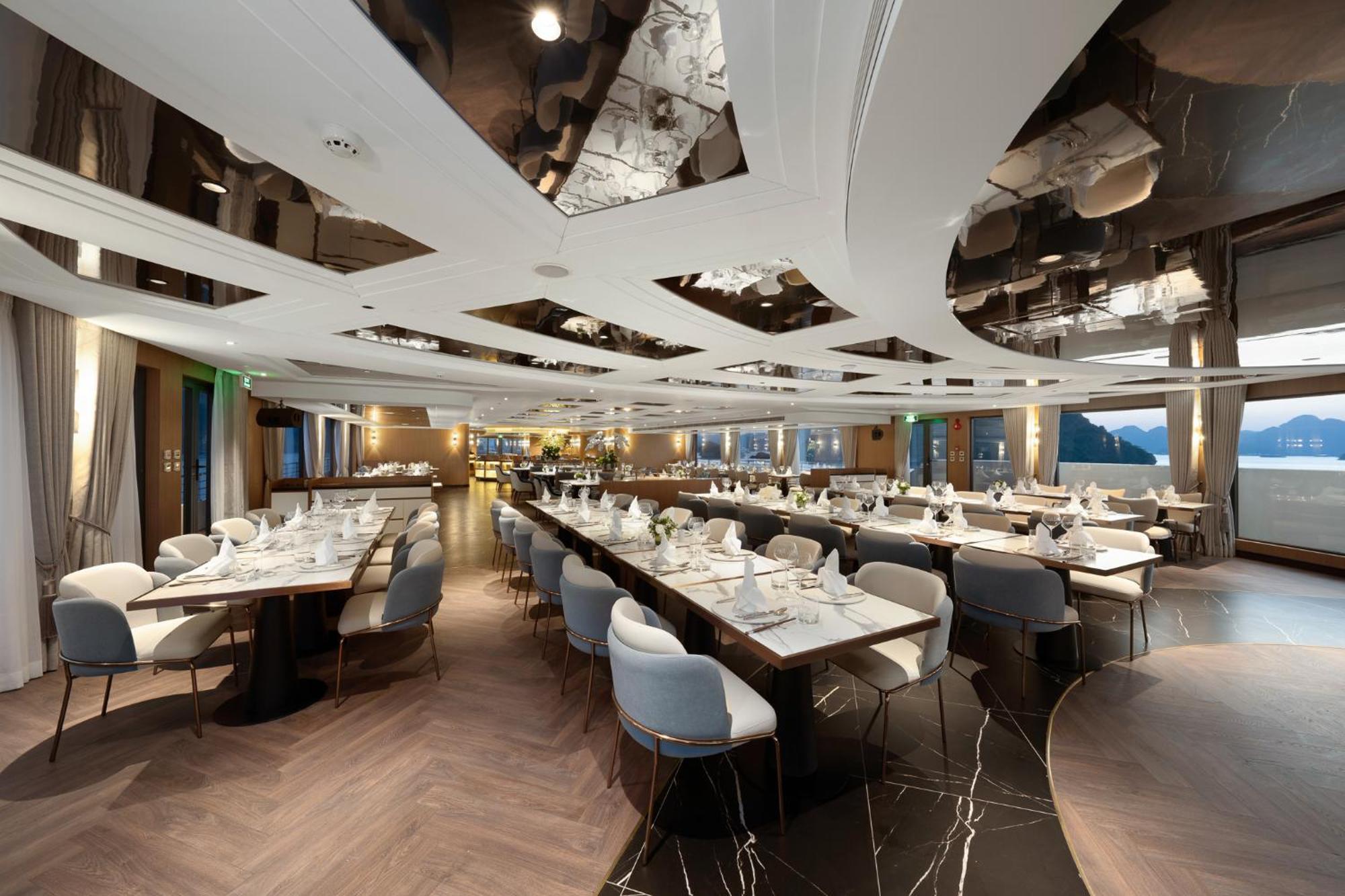 Hotel Grand Pioneers Halong Bay Cruise 1 Ha Long Exterior foto