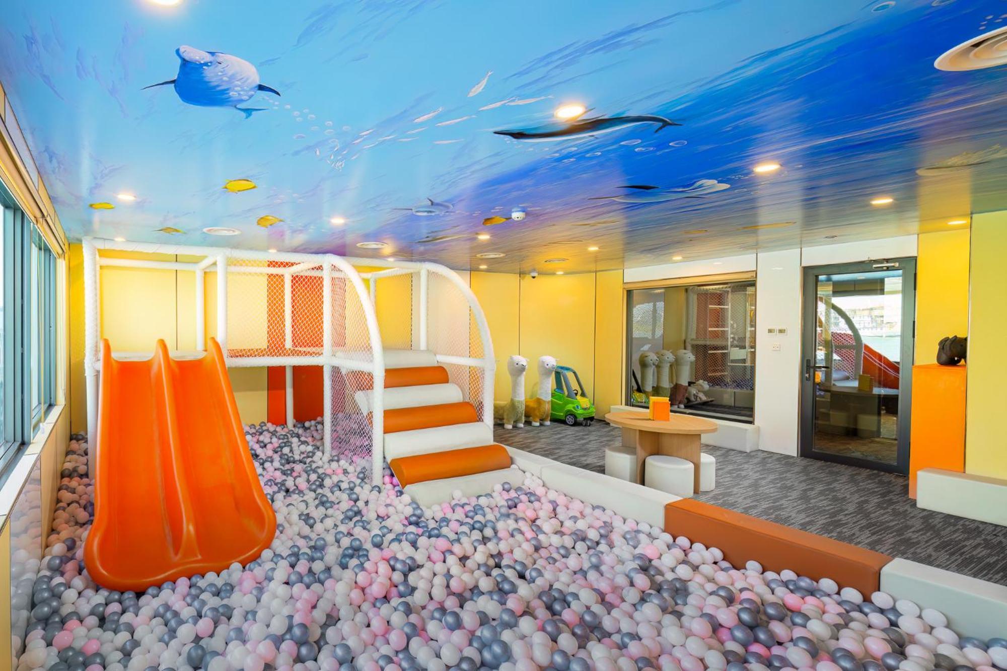 Hotel Grand Pioneers Halong Bay Cruise 1 Ha Long Exterior foto